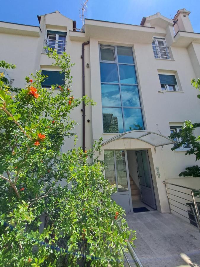 Apartman Emanuela Split Zewnętrze zdjęcie